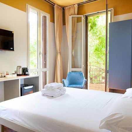 Cvm 19 Hotel Milan Bagian luar foto