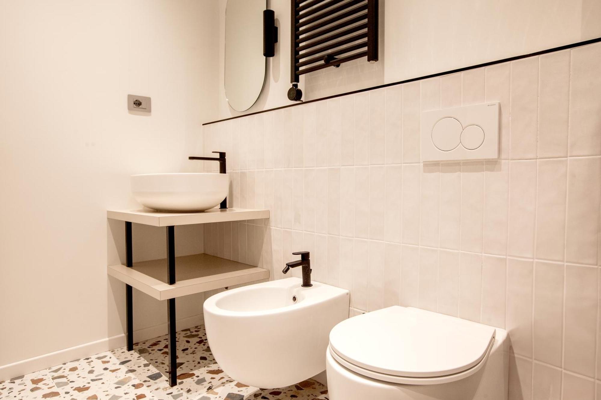 Cvm 19 Hotel Milan Bagian luar foto