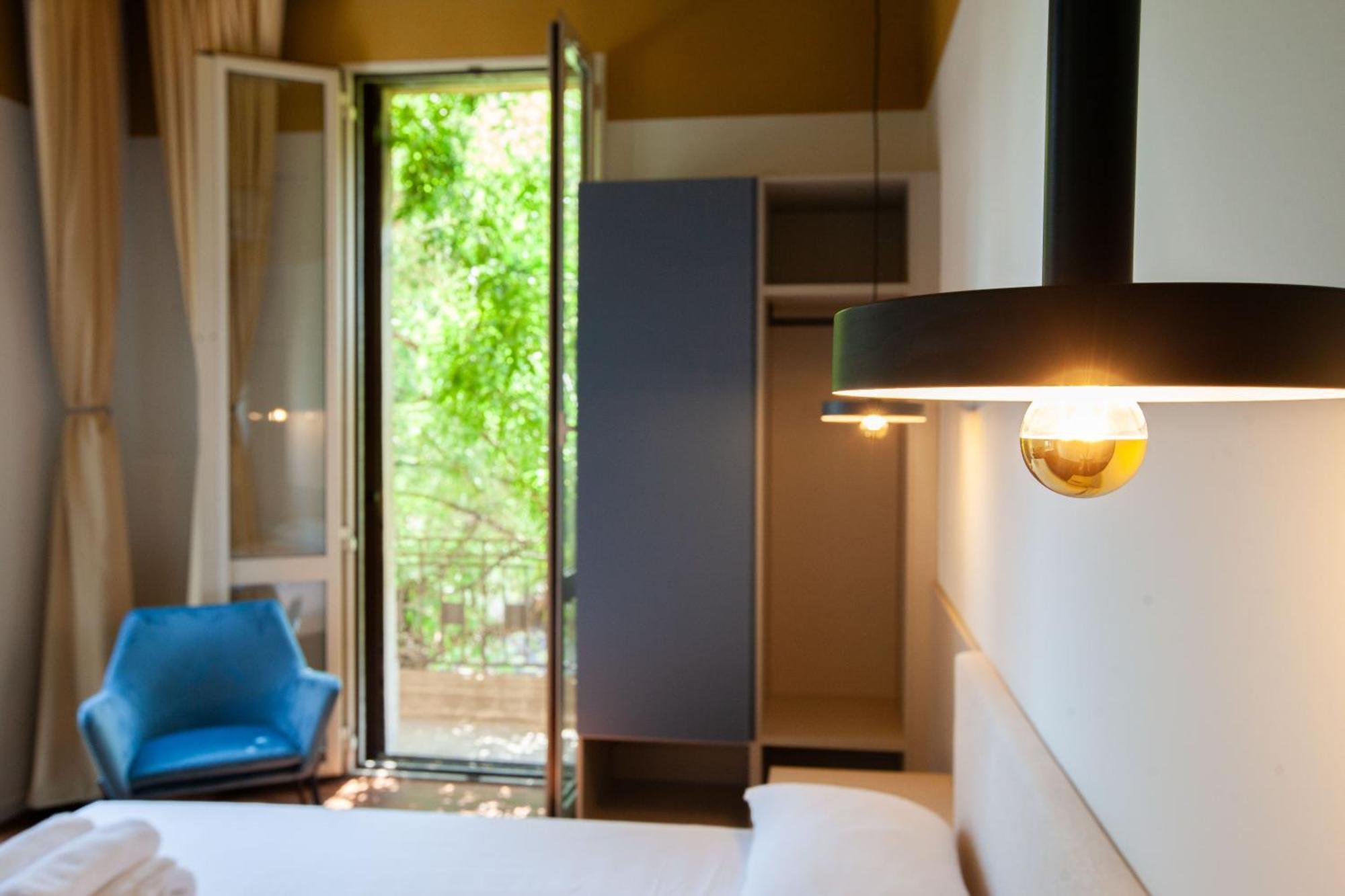 Cvm 19 Hotel Milan Bagian luar foto
