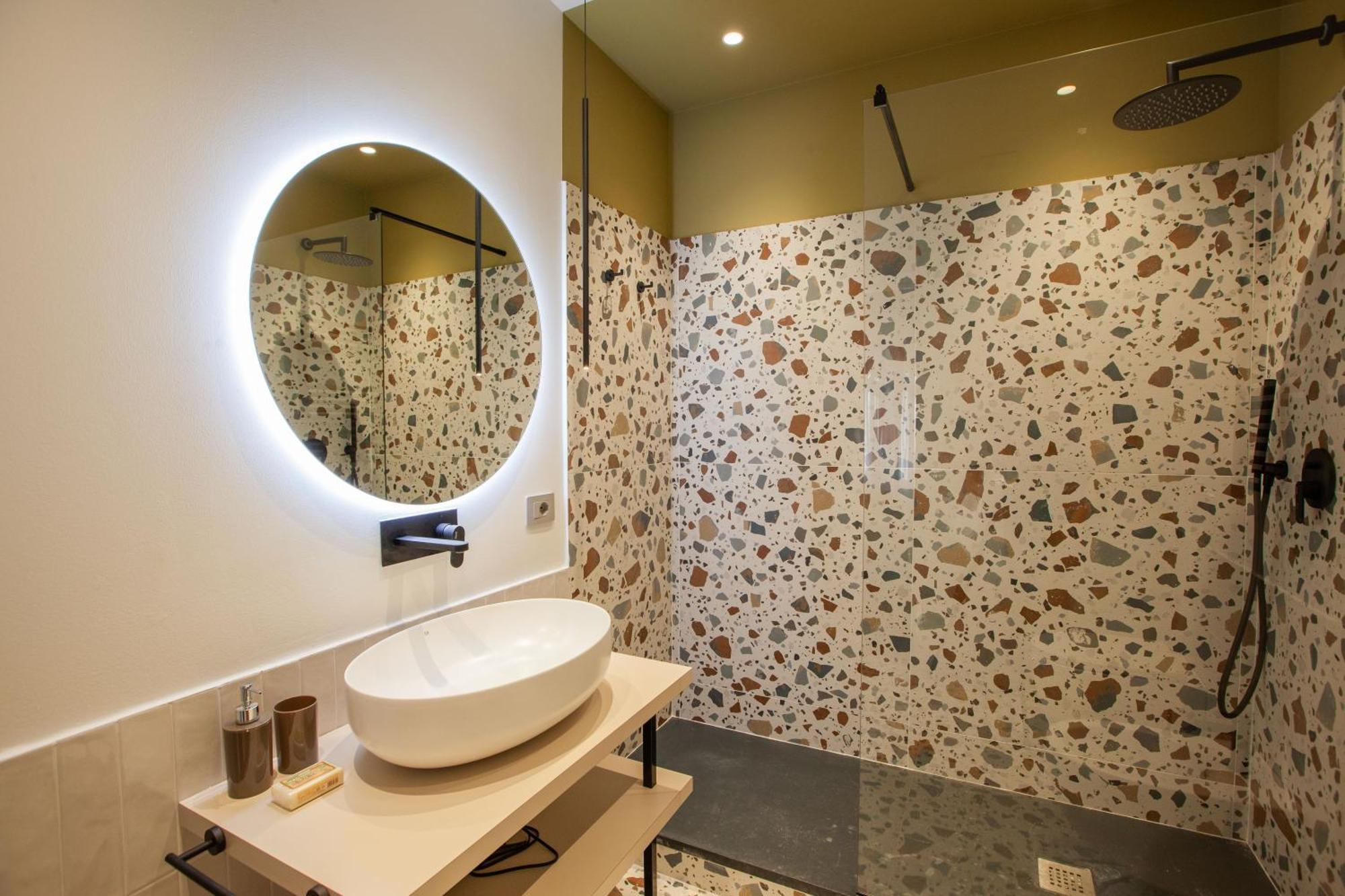 Cvm 19 Hotel Milan Bagian luar foto